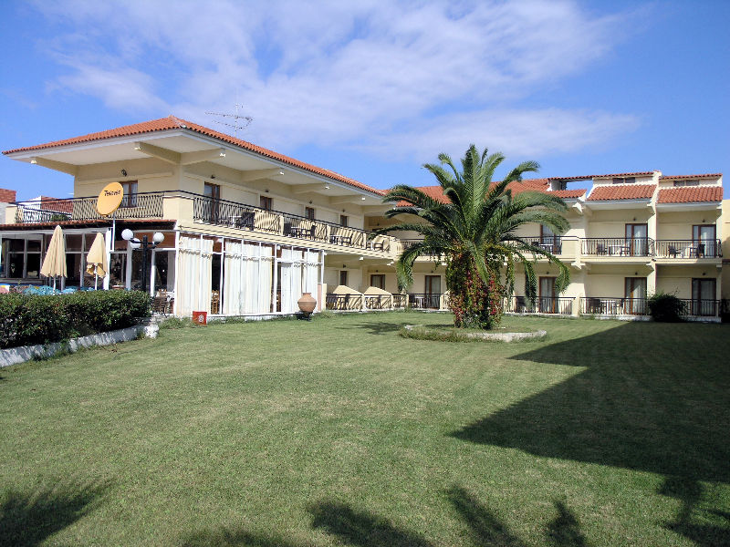 Aristotelis Hotel Fourka Exteriör bild
