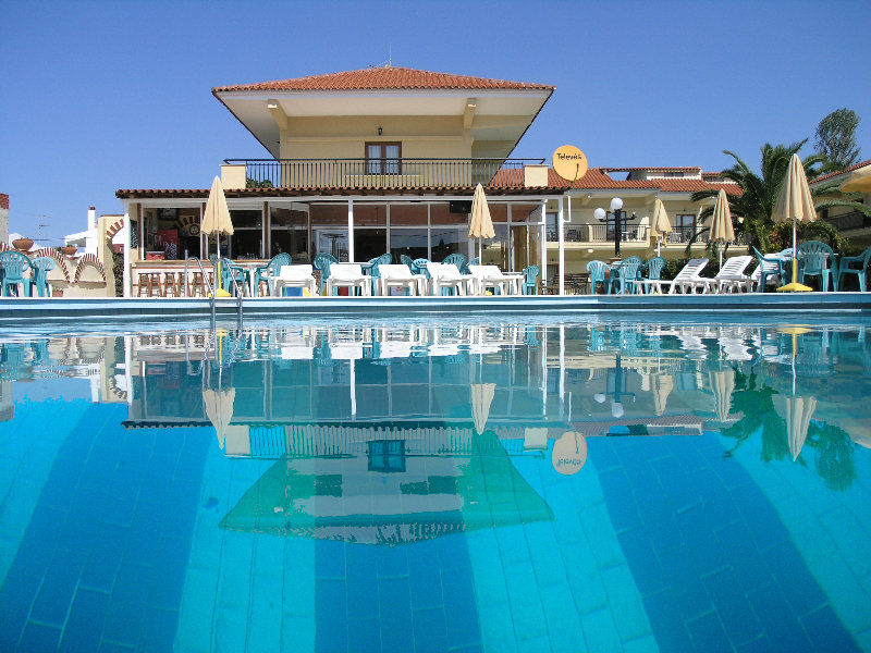 Aristotelis Hotel Fourka Exteriör bild