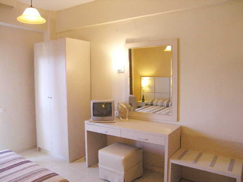 Aristotelis Hotel Fourka Exteriör bild